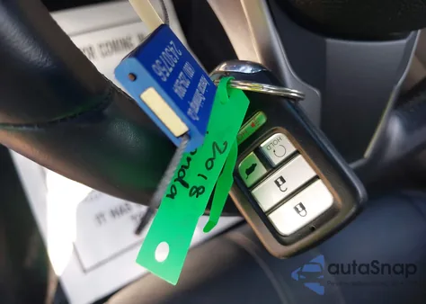 2018 Honda Civic Sport Touring z USA, uszkodzony, nr VIN SHHFK7H92JU234495